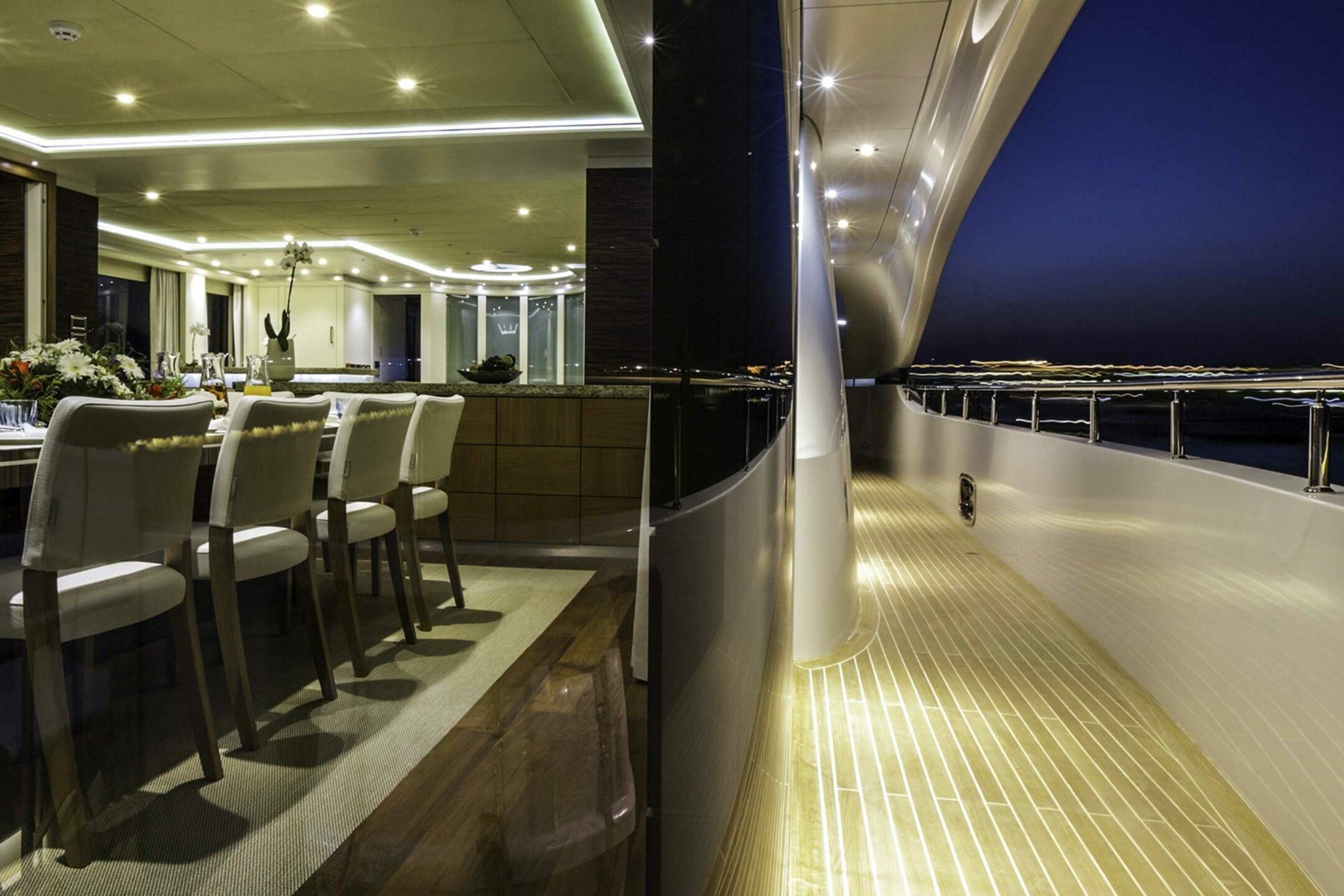 Luxury yacht QUARANTA salondeck close view