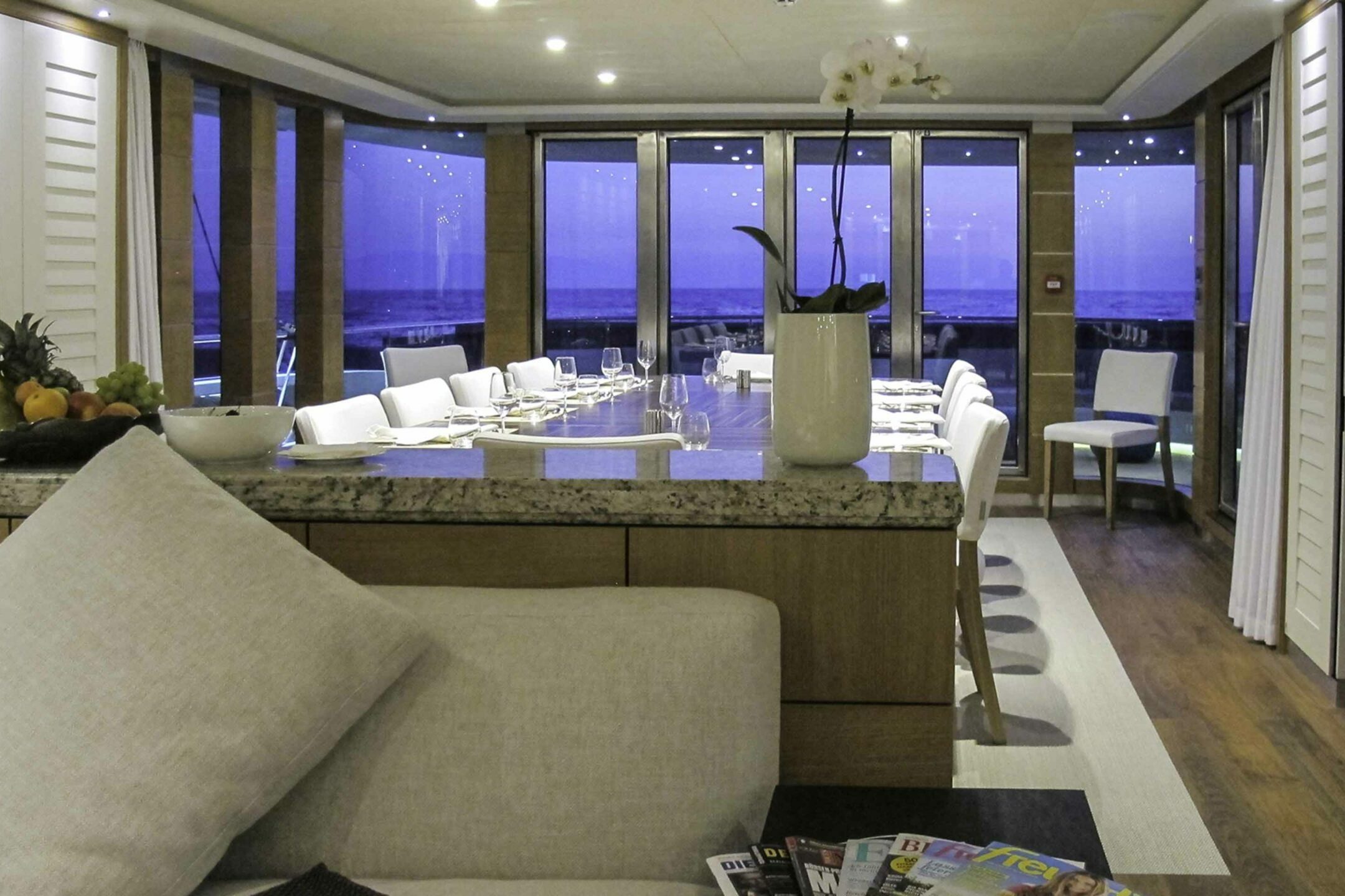 Luxury yacht QUARANTA salon