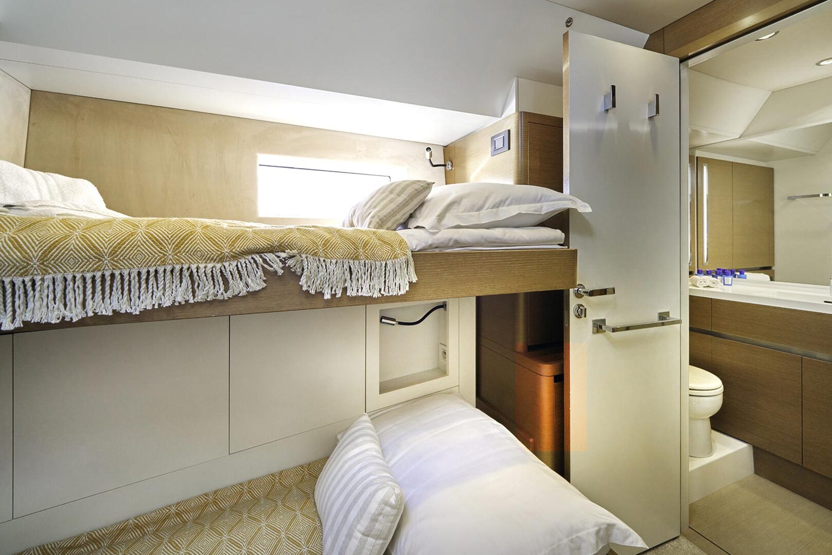 CNB 76 'Aenea' bunk bed cabin another view