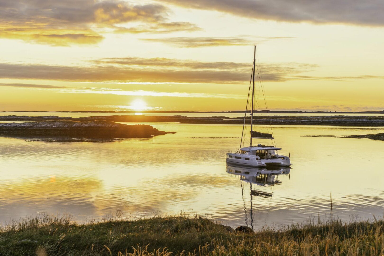 Luxury catamaran Lagoon 51 AURORA SAILING sunrise