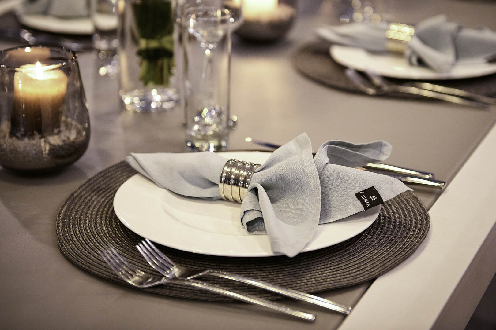 San Limi table setting