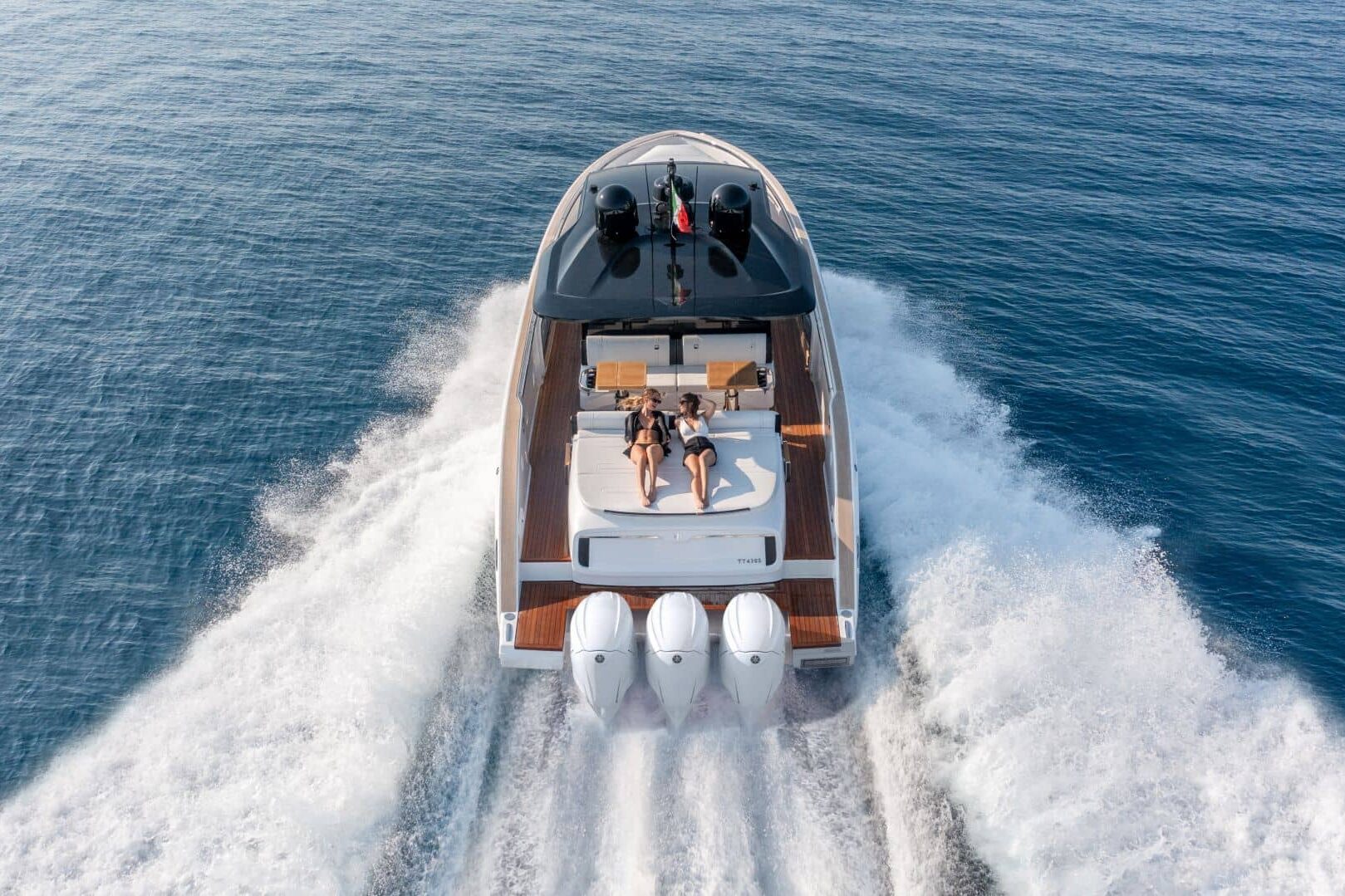 Invictus TT420S cruising