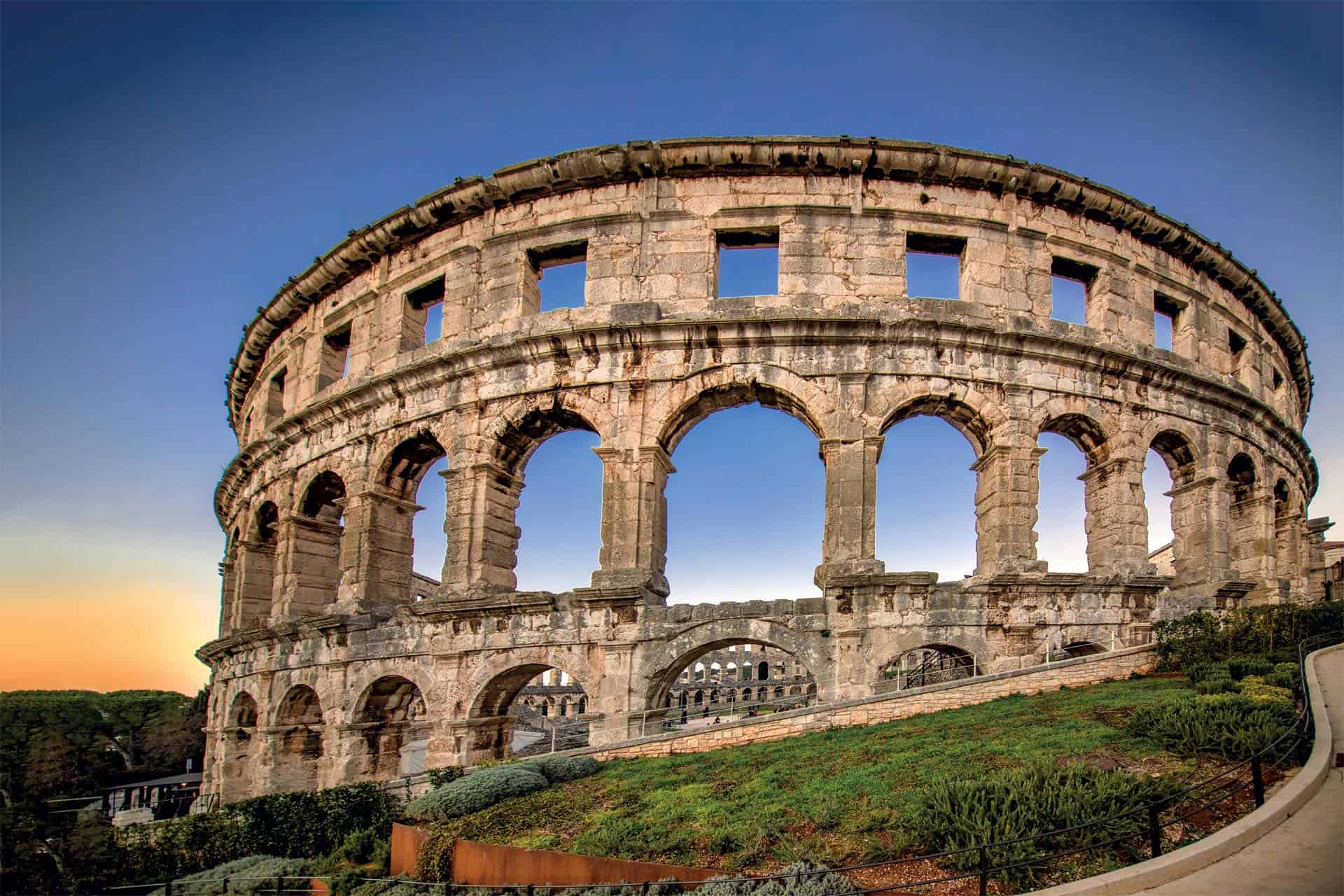 Roman amphitheatre , Pula