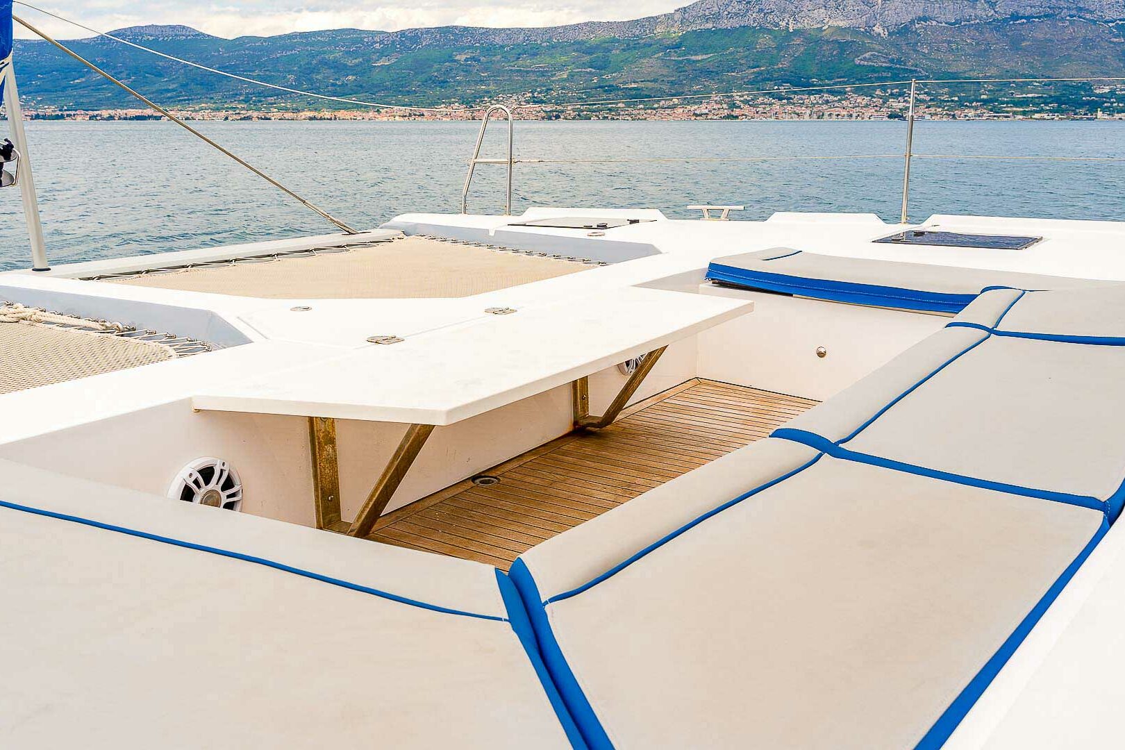 Luna 49 foredeck lounge area