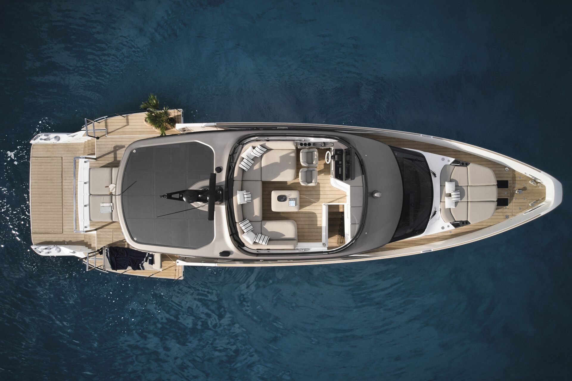 Azimut Seadeck 7